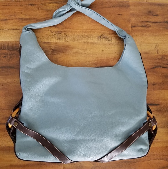 Guia's Italian Leather Bag - Picture 2 of 7